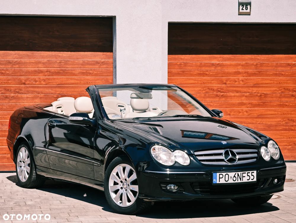 Mercedes-Benz CLK - 11