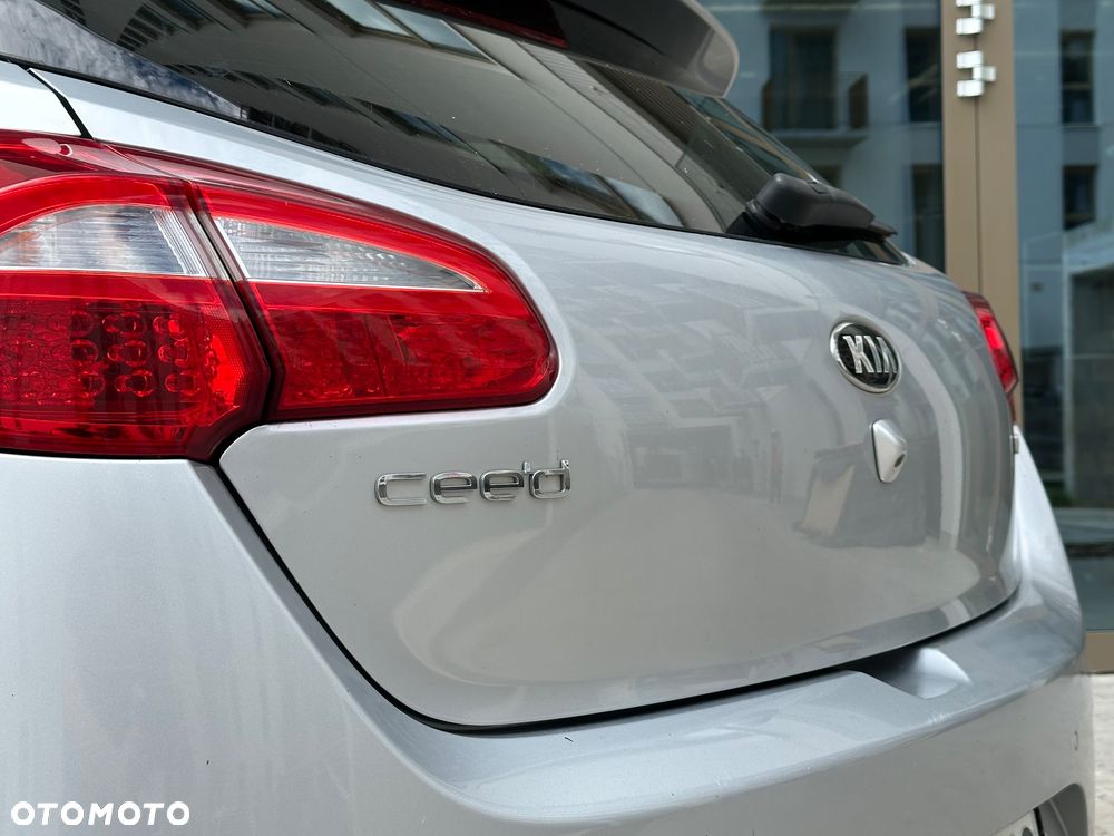 Kia Ceed 1.6 CRDi L Business Line - 18