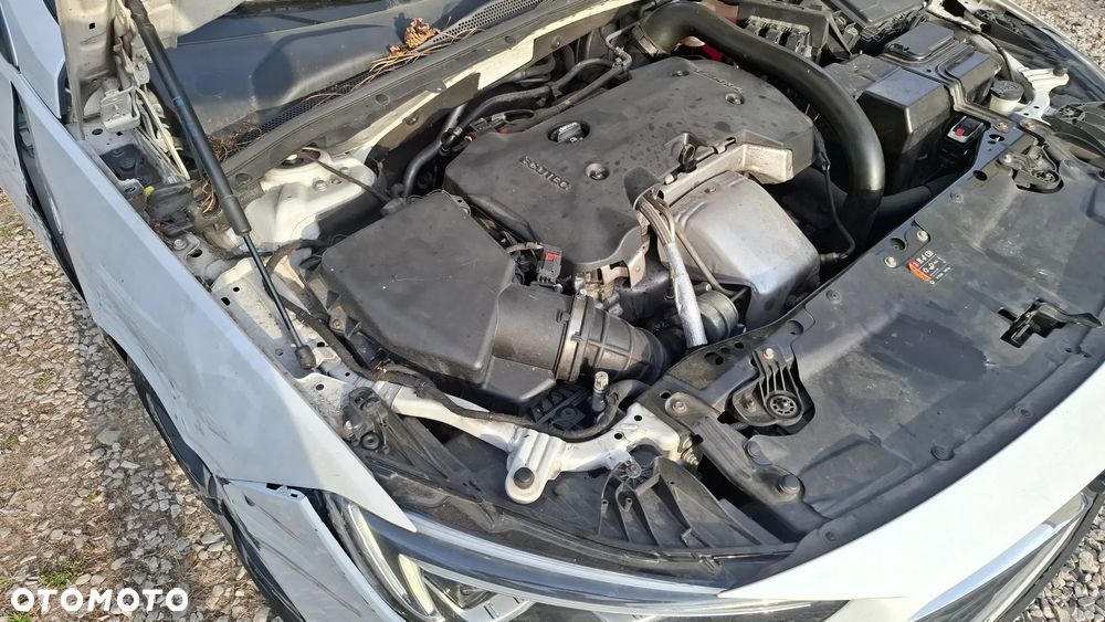 Opel Insignia - 10
