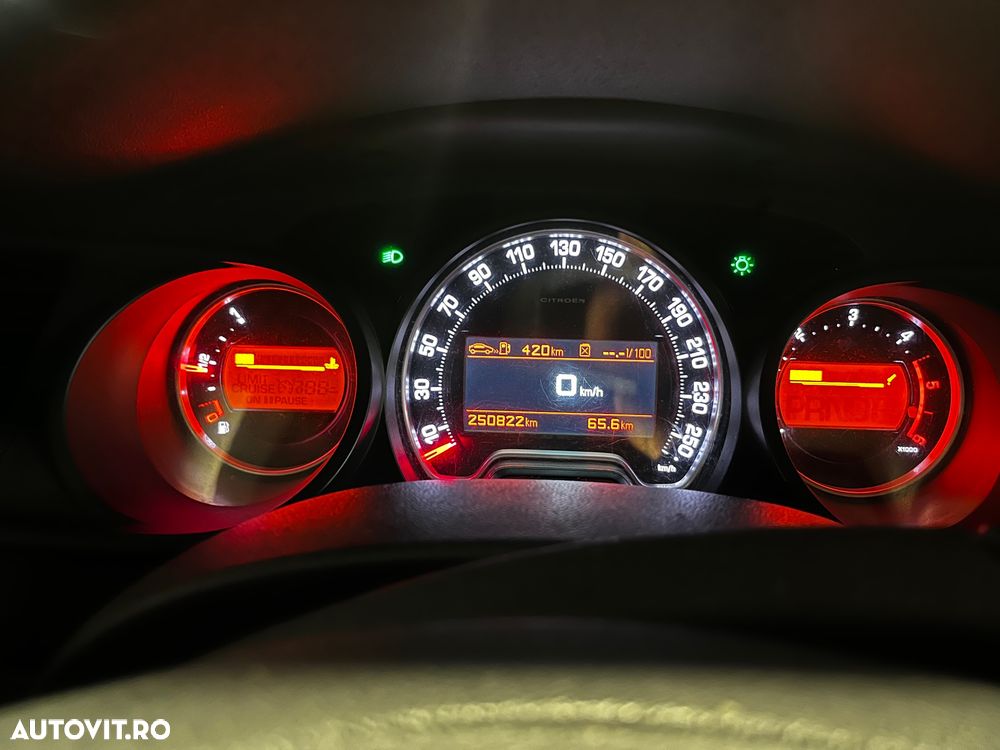 Citroën C5 1.6HDi FAP Susp M X - 6