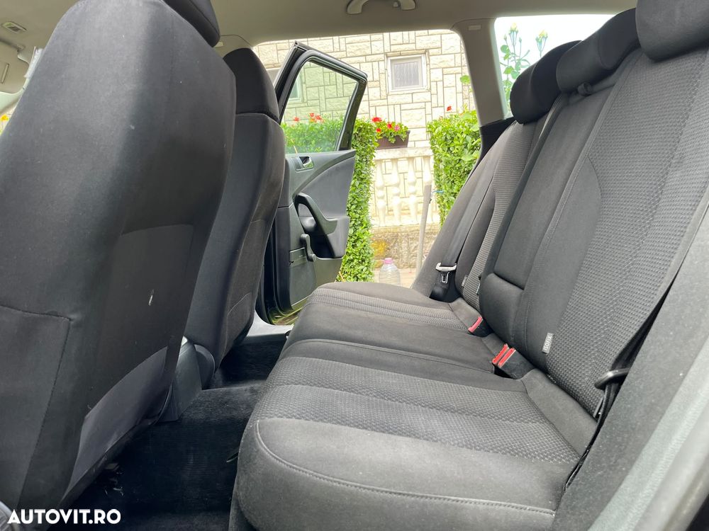 Volkswagen Passat 1.9 TDI Comfortline - 30