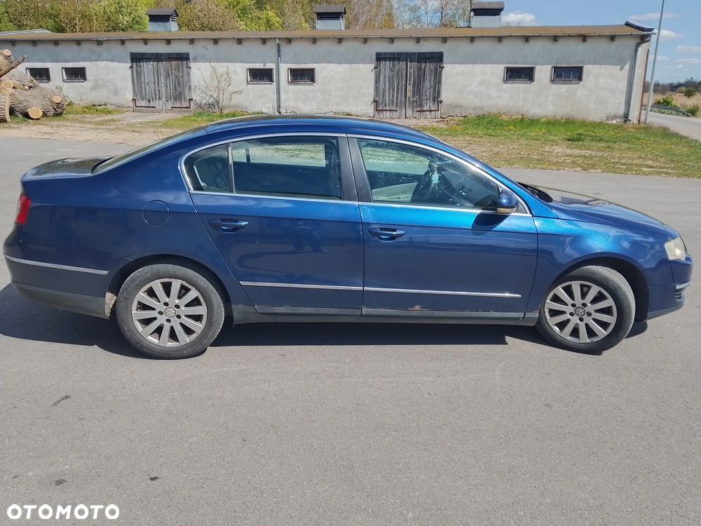 Volkswagen Passat 2.0 TDI Comfortline - 13