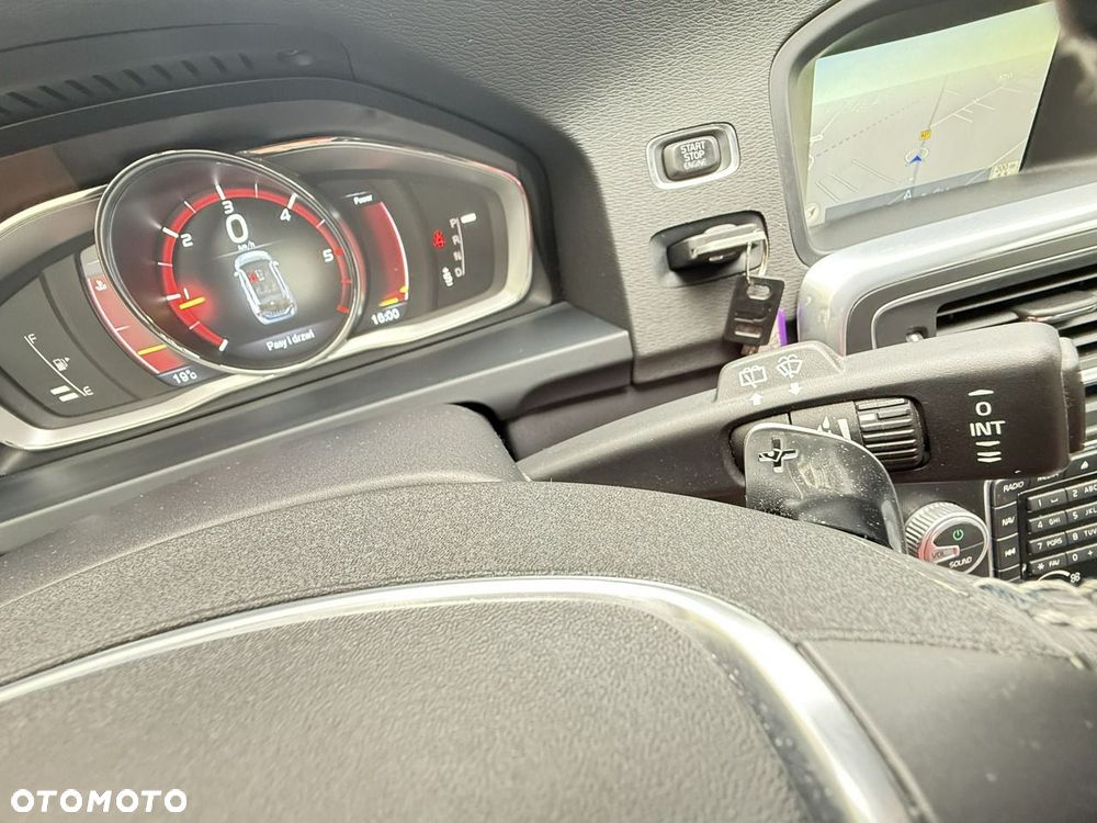 Volvo V60 - 35