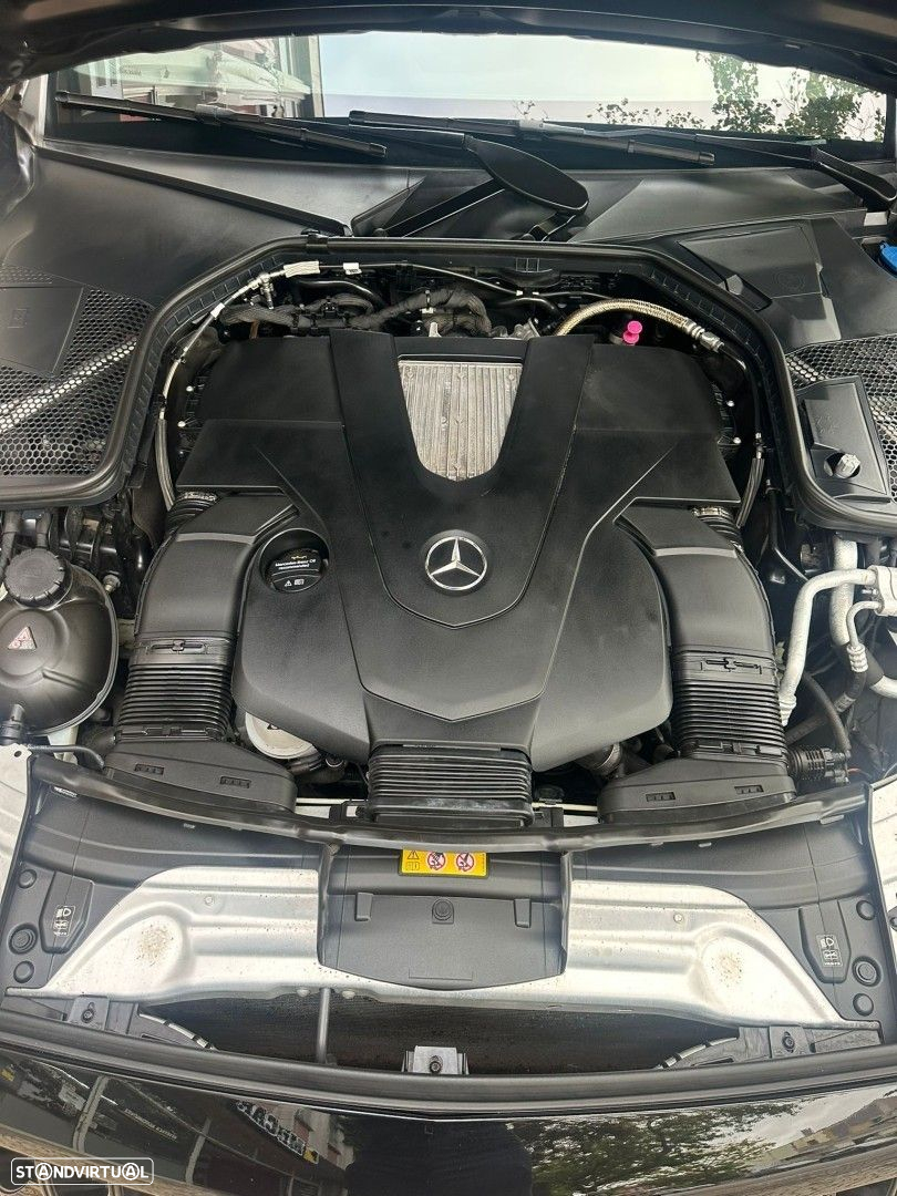 Mercedes-Benz C 400 4-Matic AMG Line - 13