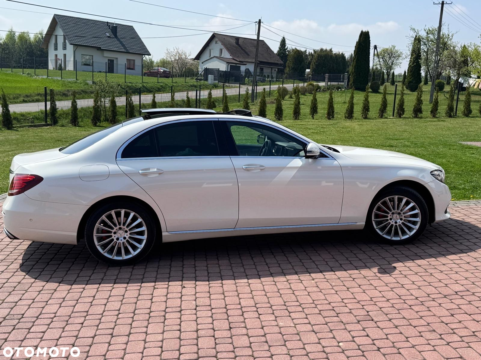 Mercedes-Benz Klasa E 200 d T 9G-TRONIC Avantgarde - 15