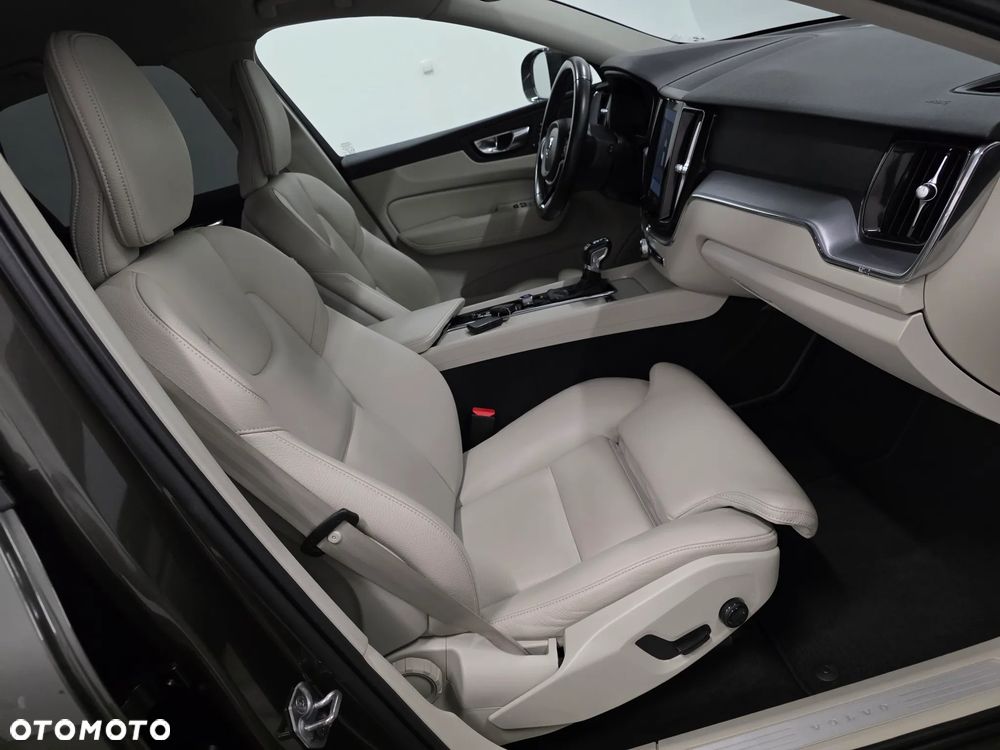 Volvo XC 60 D4 Geartronic Inscription - 18