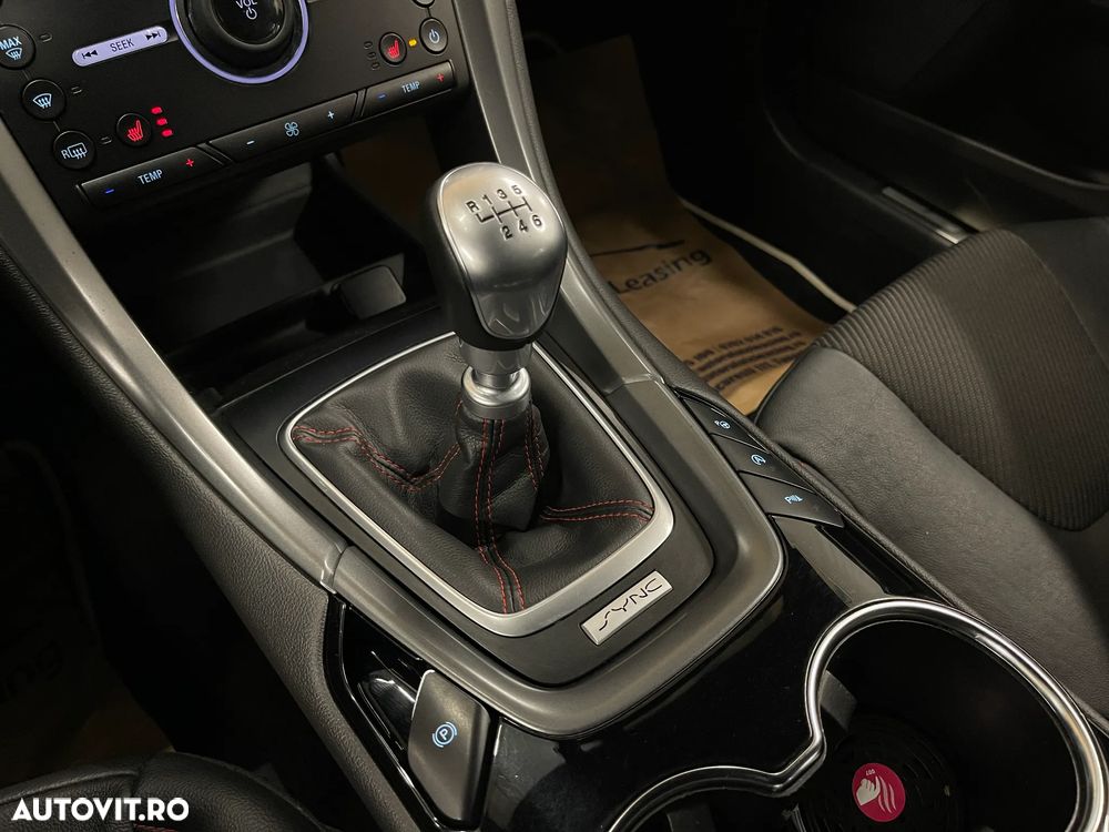 Ford Mondeo 1.5 EcoBoost Start-Stopp ST-Line - 25