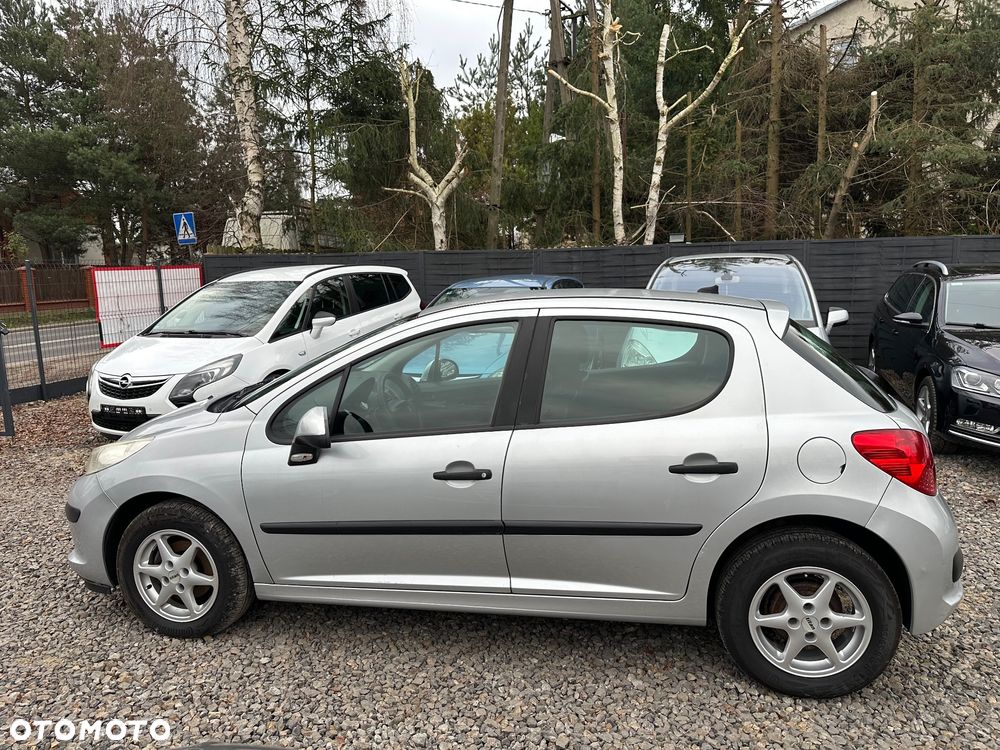 Peugeot 207 75 Urban Move - 13