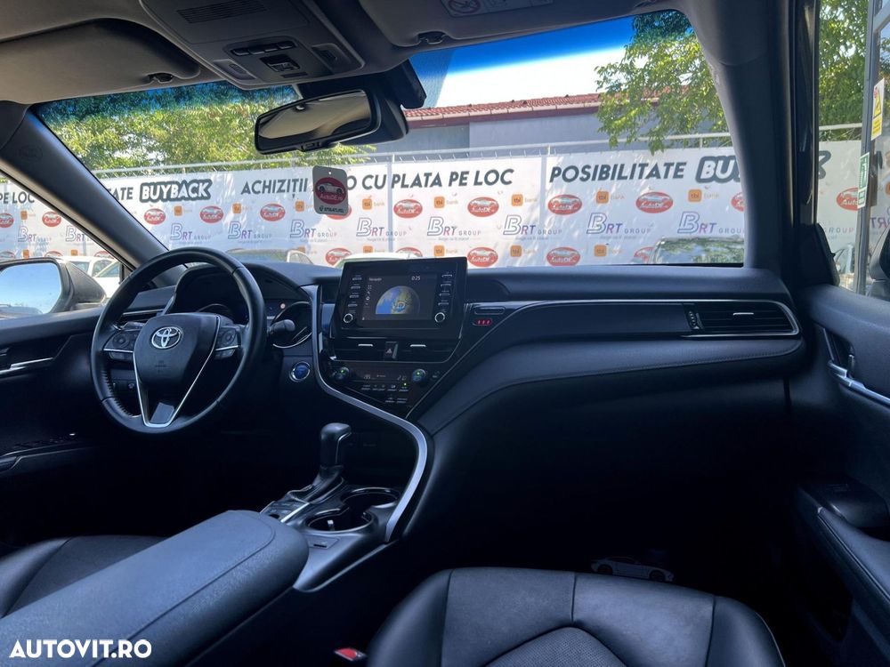 Toyota Camry - 7
