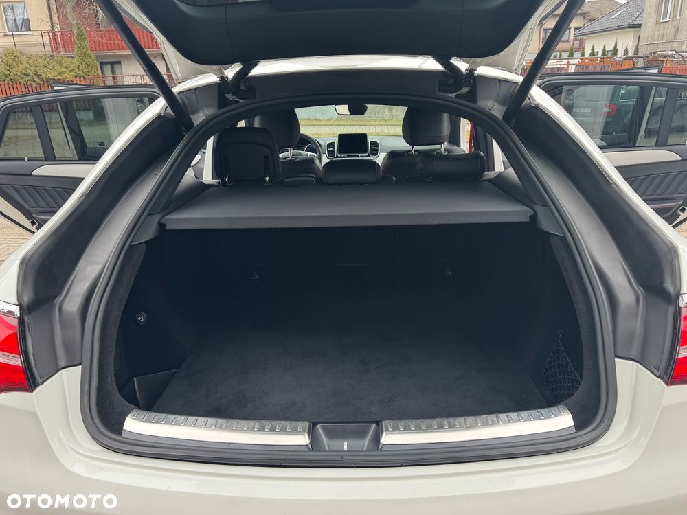 Mercedes-Benz GLE 350 d 4-Matic - 28