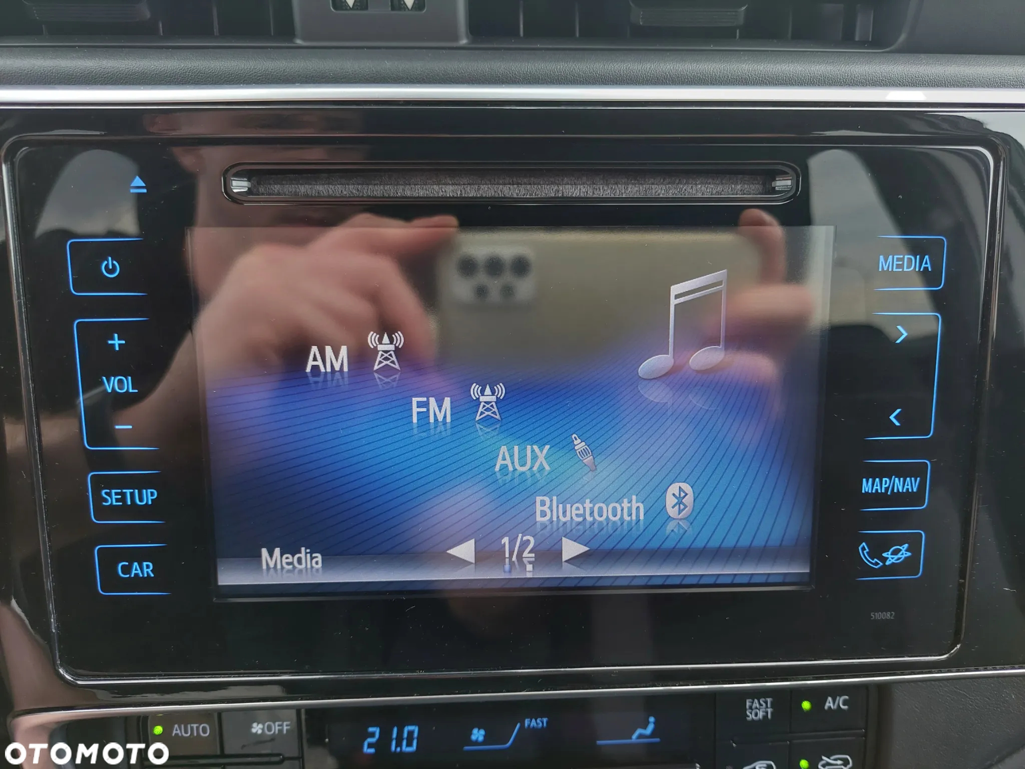 Toyota Auris Hybrid 135 Premium - 27