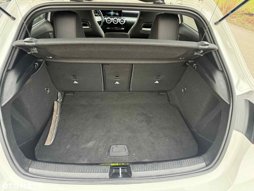 Mercedes-Benz Klasa A 250 7G-DCT AMG Line - 19