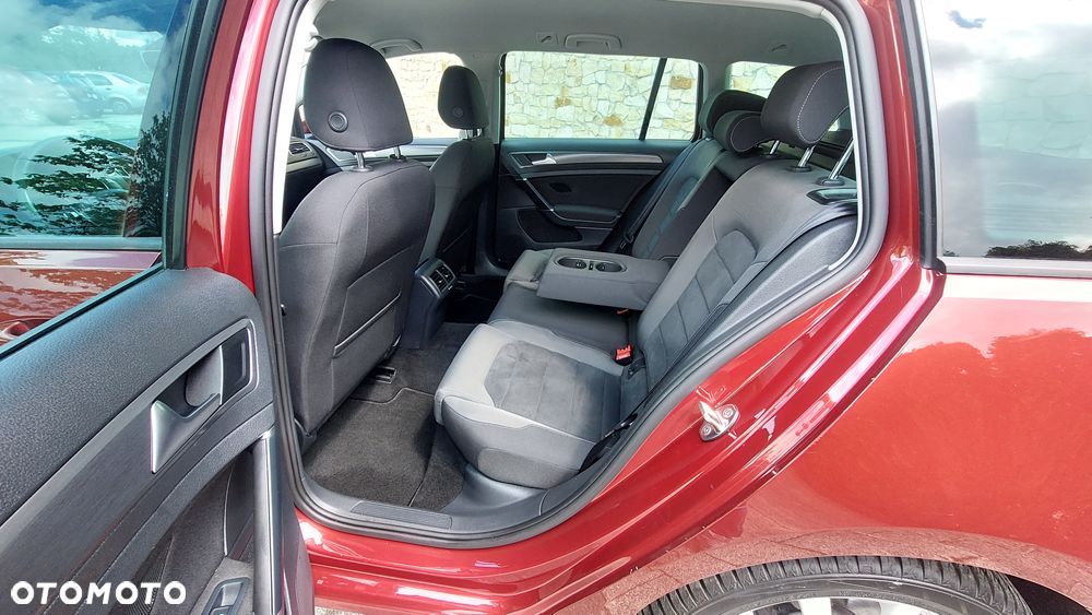 Volkswagen Golf - 5