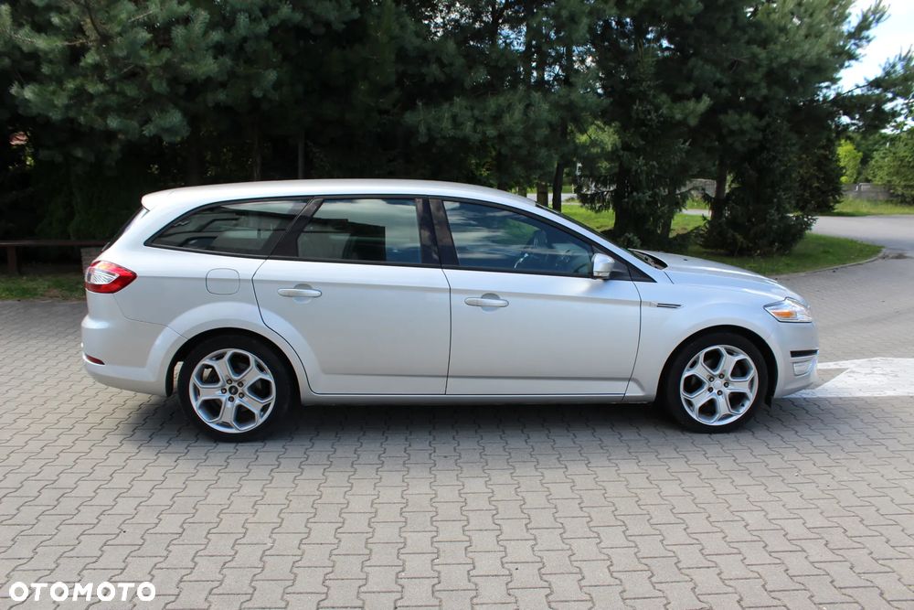 Ford Mondeo 2.0 TDCi Ghia - 11
