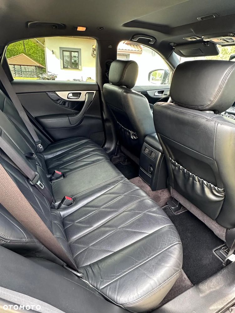 Infiniti QX70 3.0d S Premium - 17