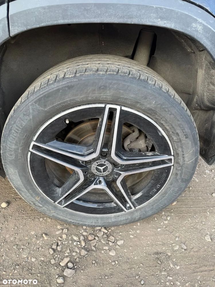 Mercedes-Benz GLA 250 4-Matic AMG Line - 33