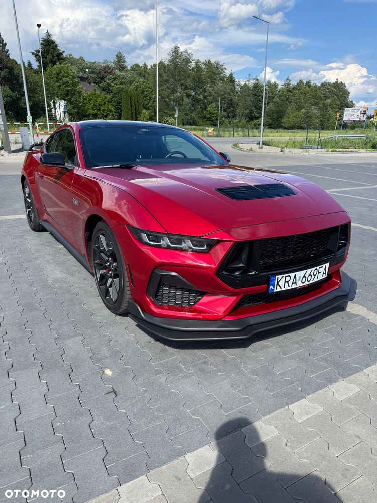 Ford Mustang - 2