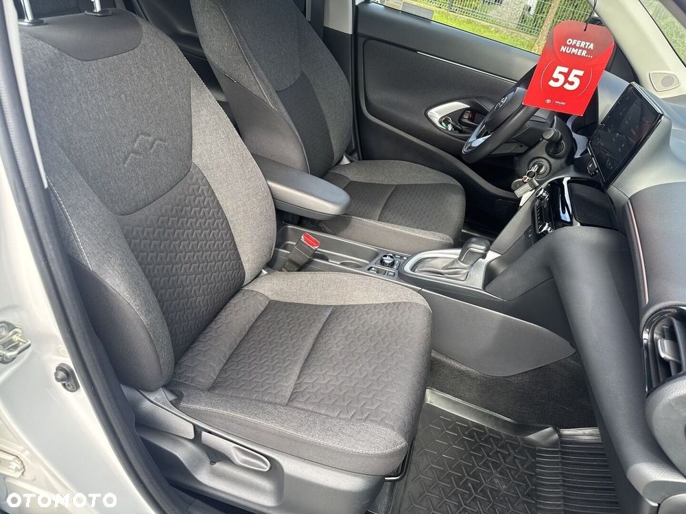 Toyota Yaris Cross Hybrid 1.5 Comfort 4x4 - 10