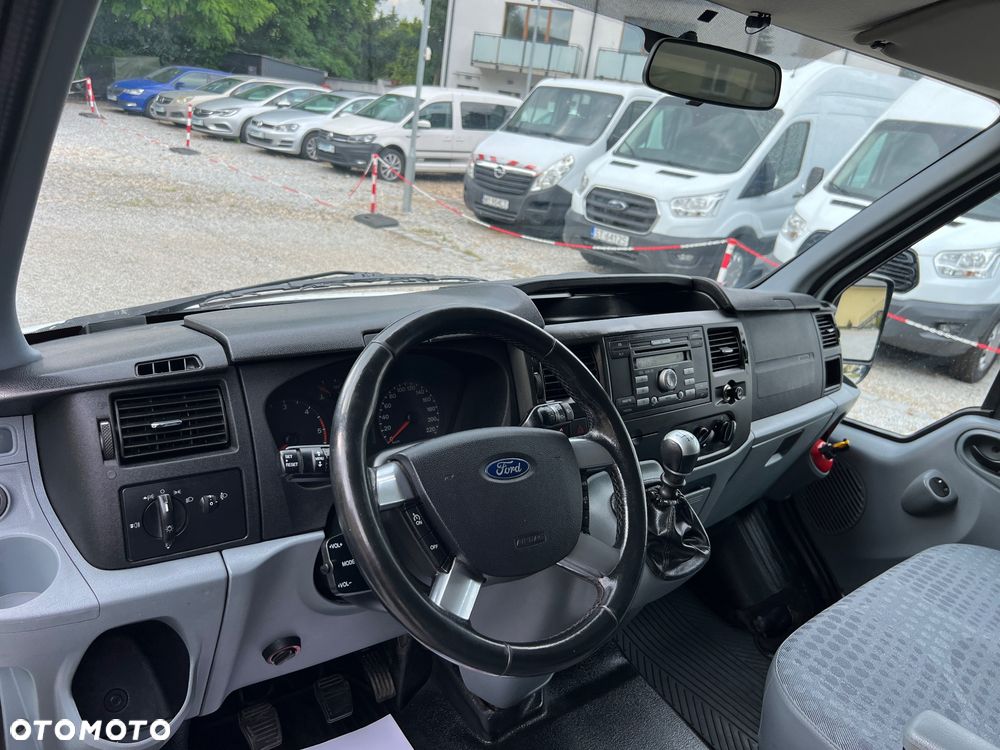 Ford Transit Furgon Brygadowy Doka 6 os. 4x4 AWD L3H2 2.2 TDCI 125KM Webasto HAK - 11