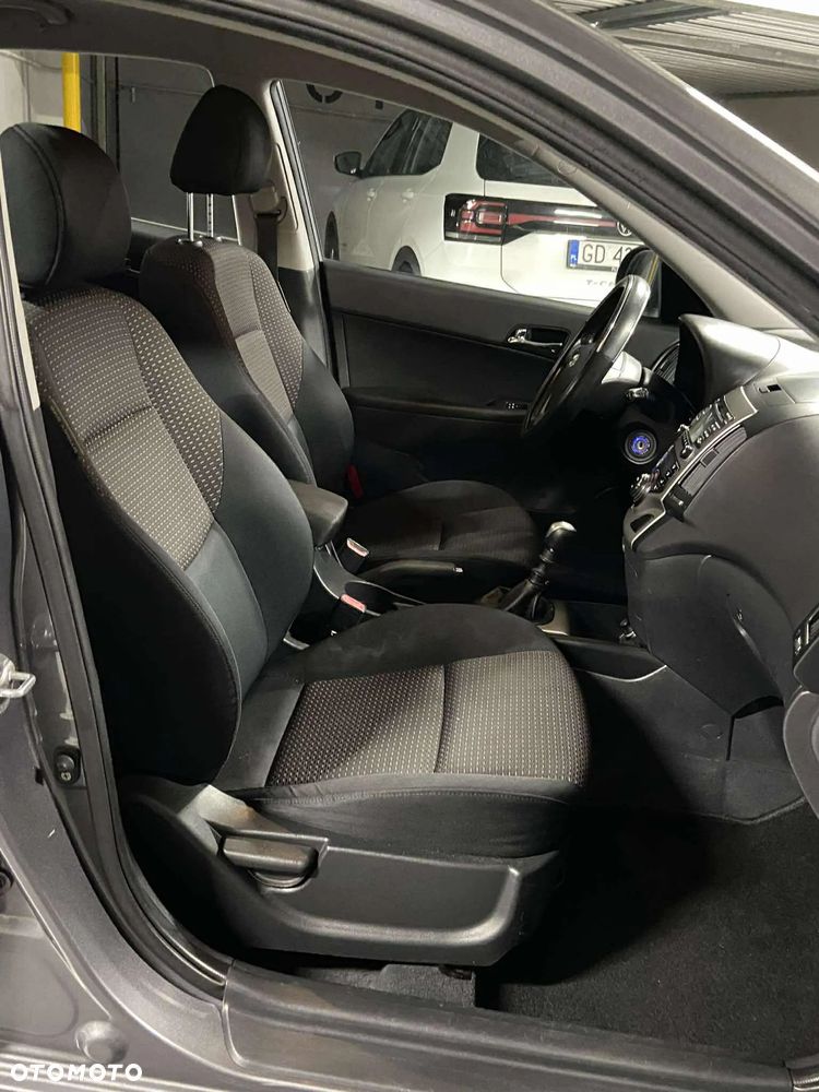 Hyundai i30 1.6 CRDi Comfort - 6