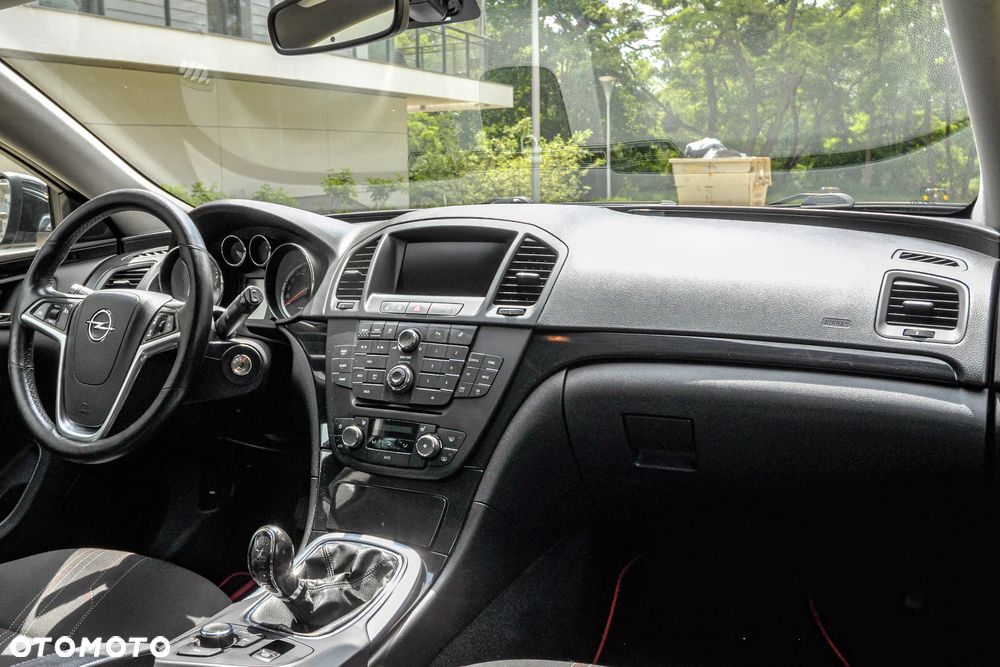 Opel Insignia - 10