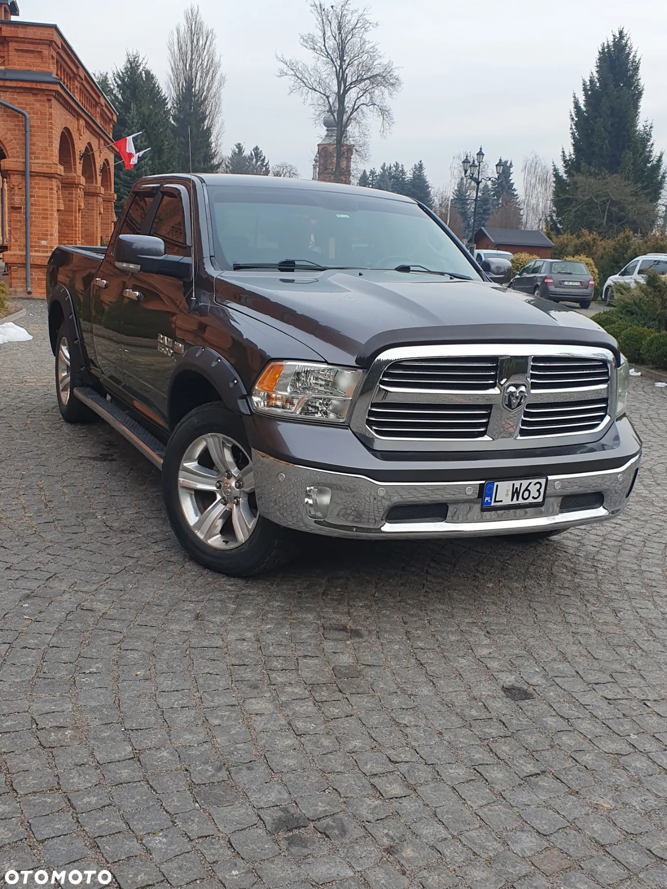 Dodge RAM 1500 5.7 4x4 - 19