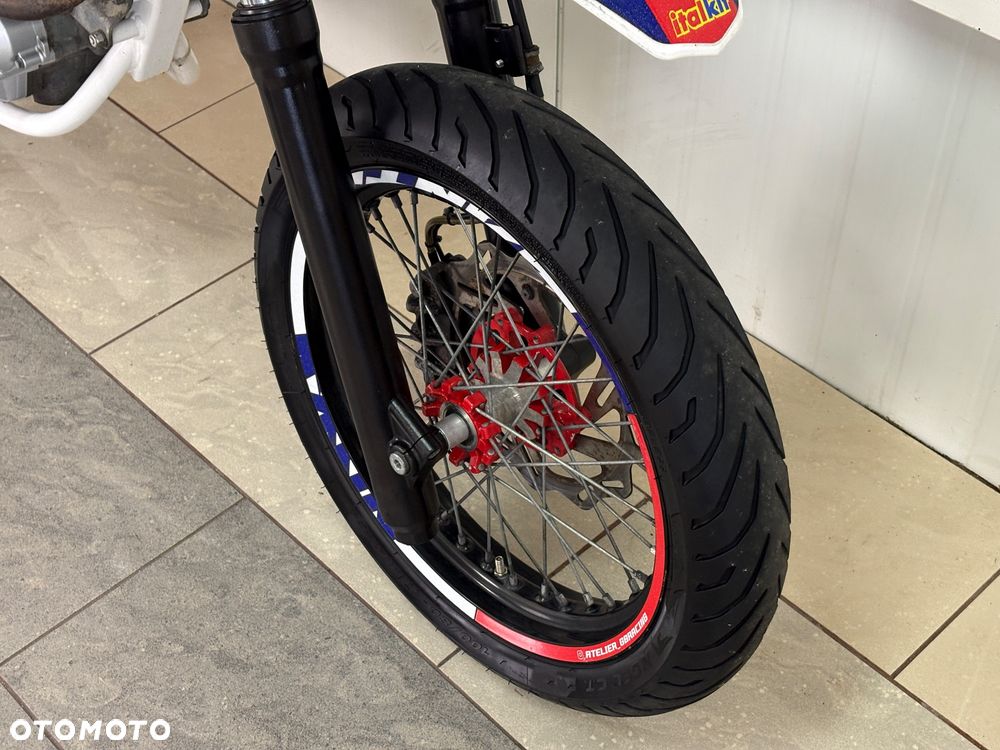 Fantic Inny - 12