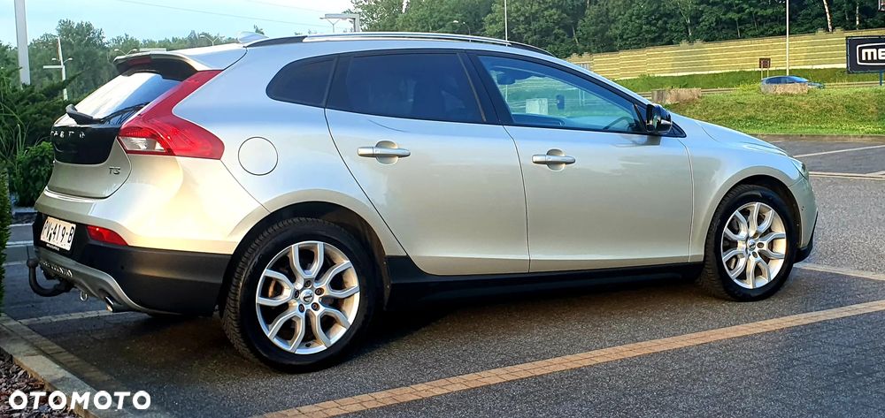 Volvo V40 T3 Geartronic Summum - 18