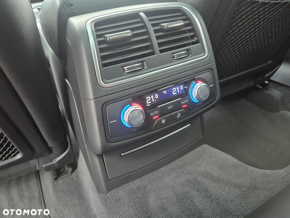 Audi A6 Avant 2.0 TDI Ultra S tronic - 25