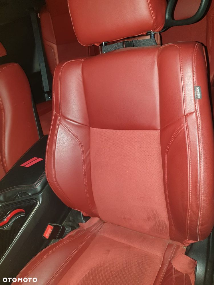 Dodge Challenger 5.7 R/T - 6