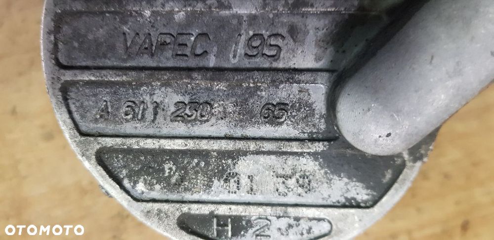 MERCEDES C KLASA W203 2.2 CDI POMPA VACUM A61123065 - 3