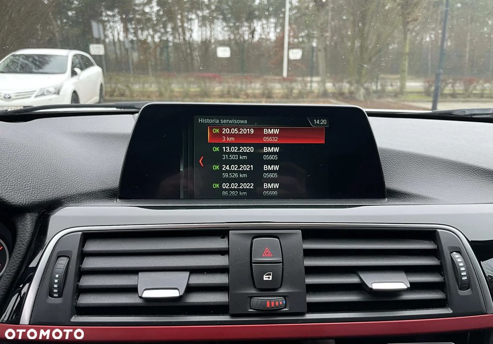 BMW Seria 3 318d Sport Line - 16