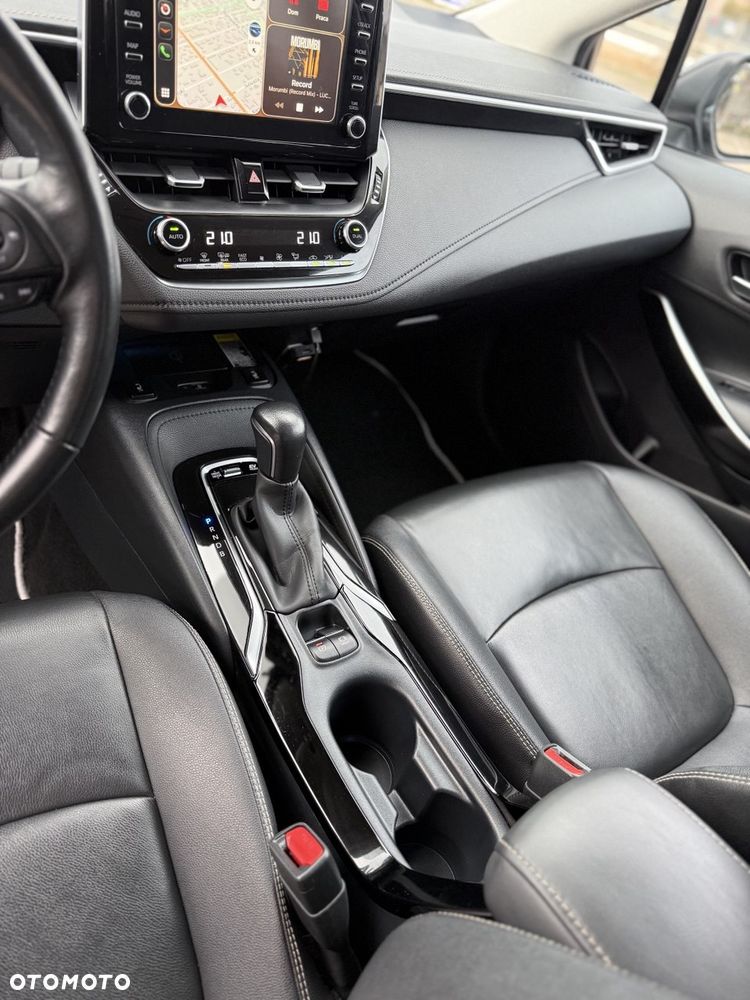 Toyota Corolla 1.8 Hybrid Executive - 23