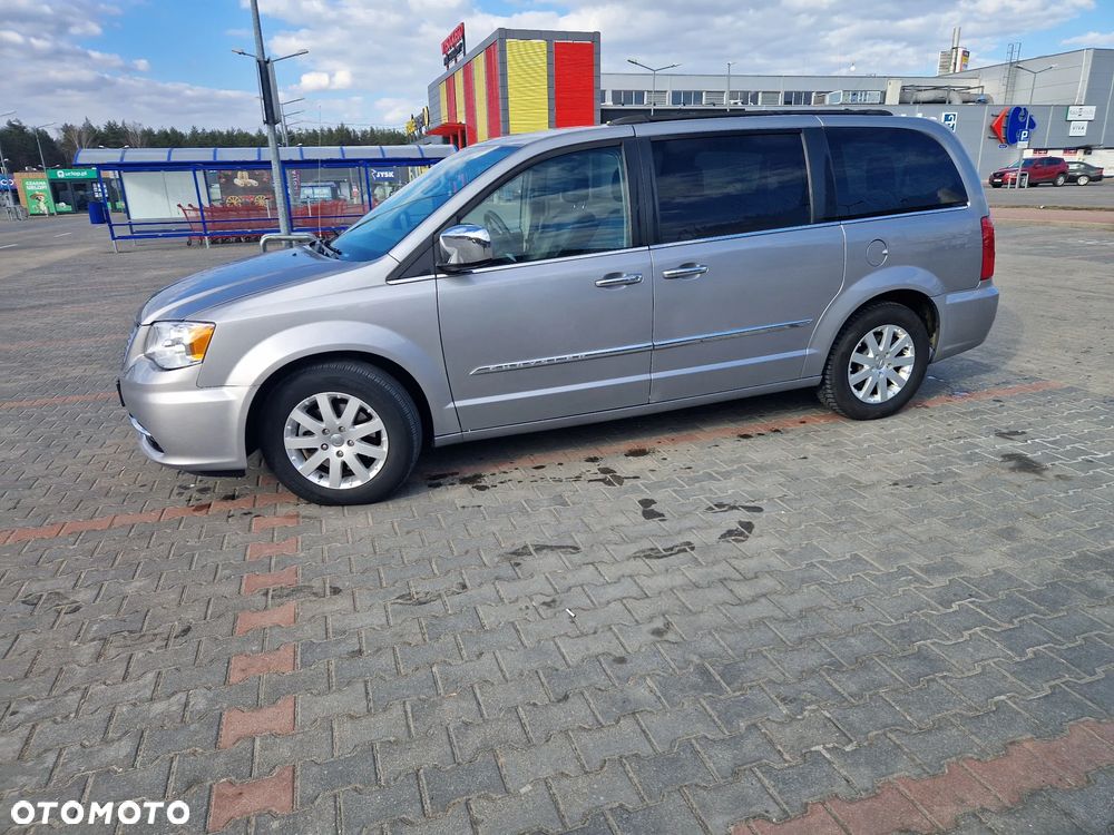 Chrysler Town & Country 3.6 Touring - 3