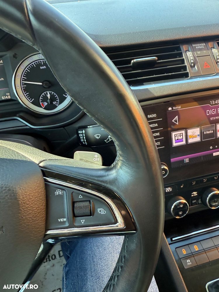 Skoda Octavia 2.0 TDI DSG Style - 27