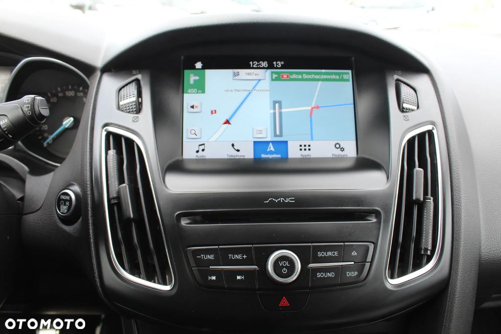 Ford Focus 1.0 EcoBoost Start-Stopp-System ST-LINE STYLE - 28