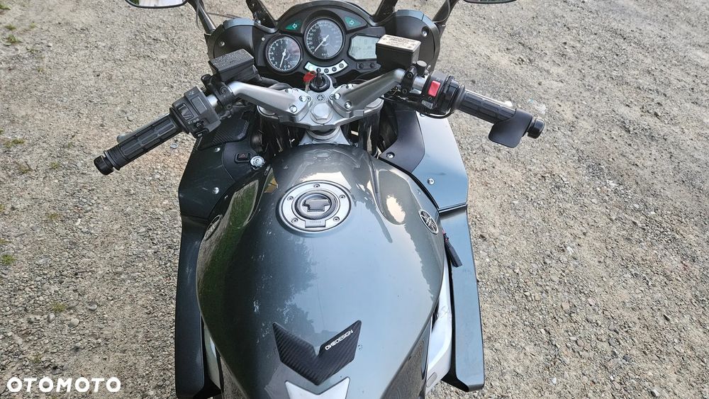 Yamaha FJR - 10