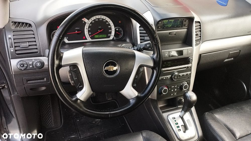 Chevrolet Captiva 2.0 4WD 7 Sitzer Automatik LT Exclusive - 13