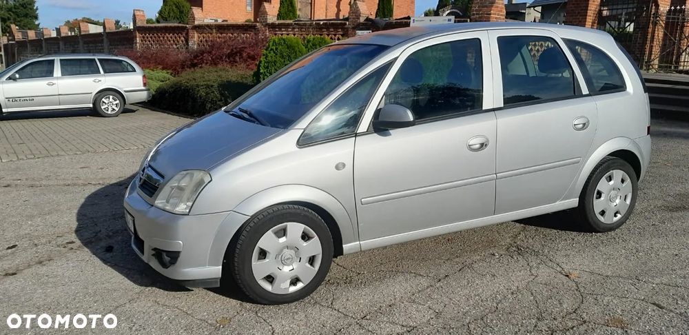 Opel Meriva - 10