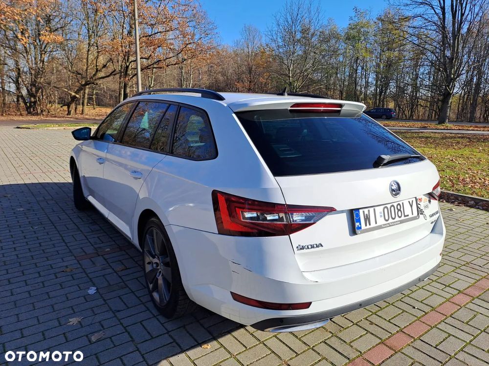 Skoda Superb 2.0 TDI 4x4 Sportline DSG - 5