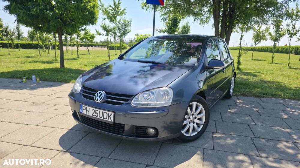 Volkswagen Golf - 2