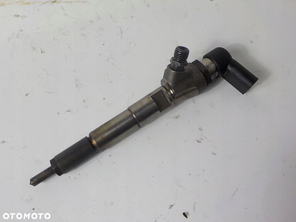RENAULT WTRYSKIWACZ A2C59513484 DACIA DUSTER I 1.5 DCI 11R CONTINENTAL - 1