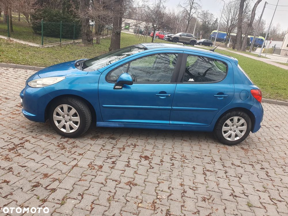 Peugeot 207 HDi FAP 90 (Blue Lion) Tendance - 5