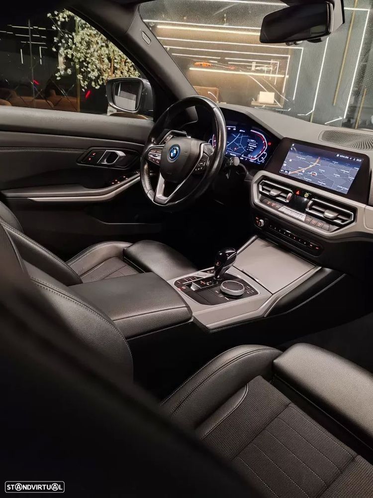 BMW 320 e Line Sport Auto - 3