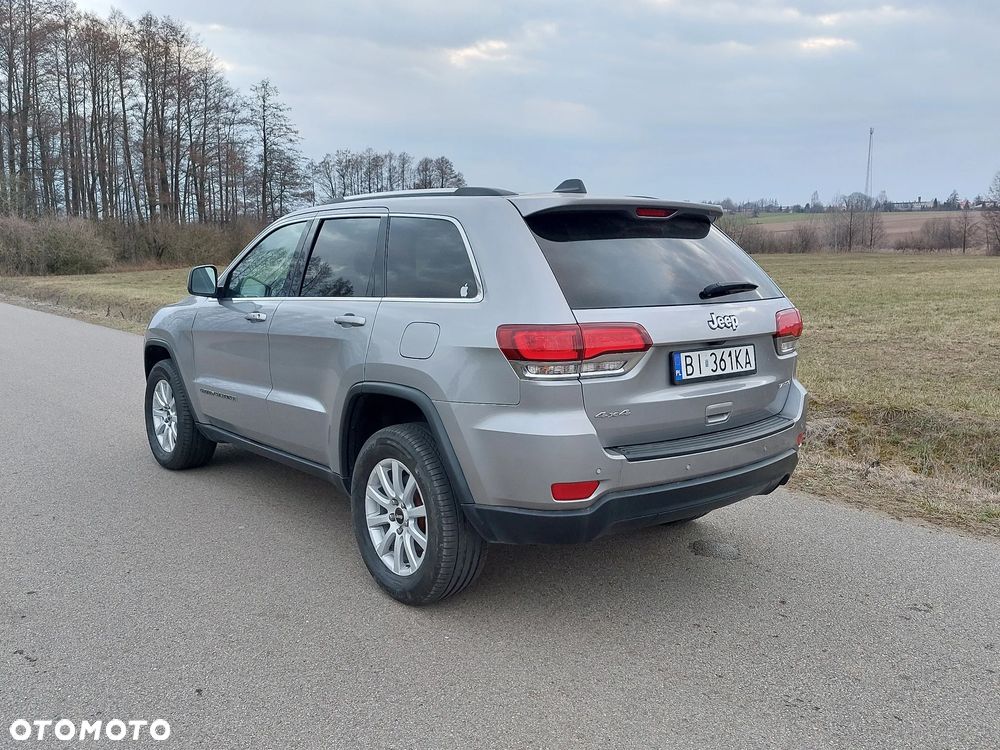 Jeep Grand Cherokee - 37
