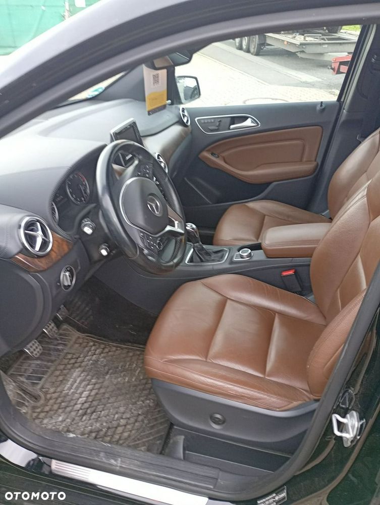 Mercedes-Benz Klasa B 200 BlueEFFICIENCY EDITION 1 - 5