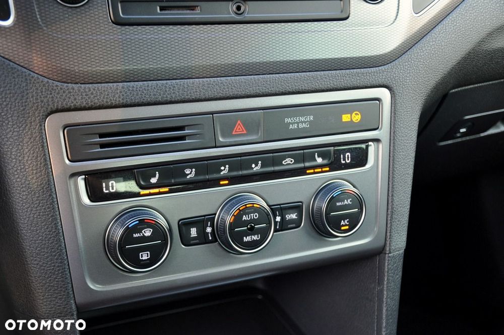 Volkswagen Golf Sportsvan - 33