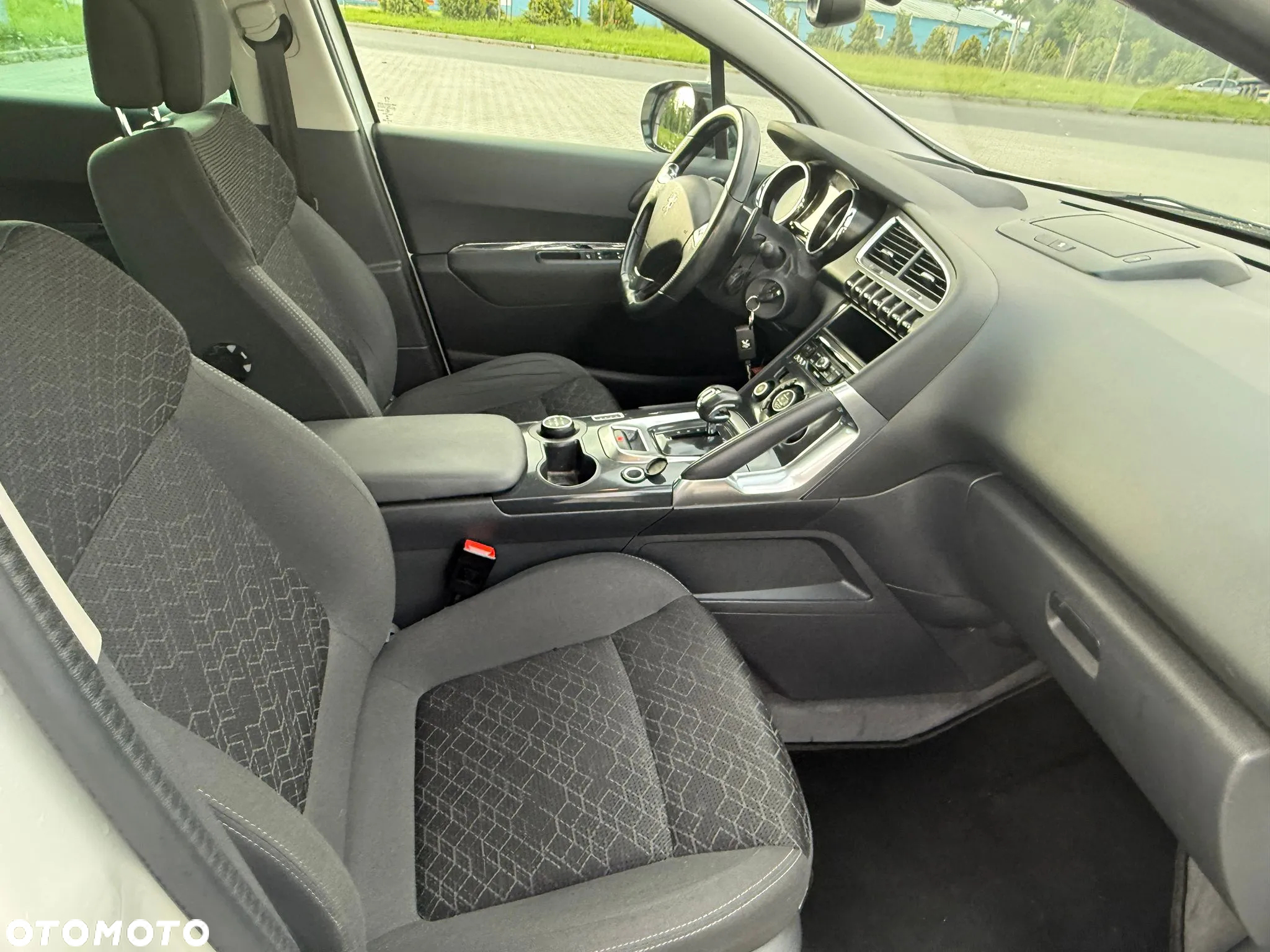 Peugeot 3008 2.0 HYbrid4 - 9