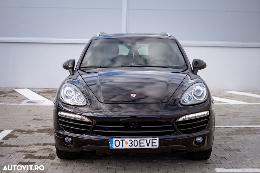 Porsche Cayenne Platinum Edition - 17