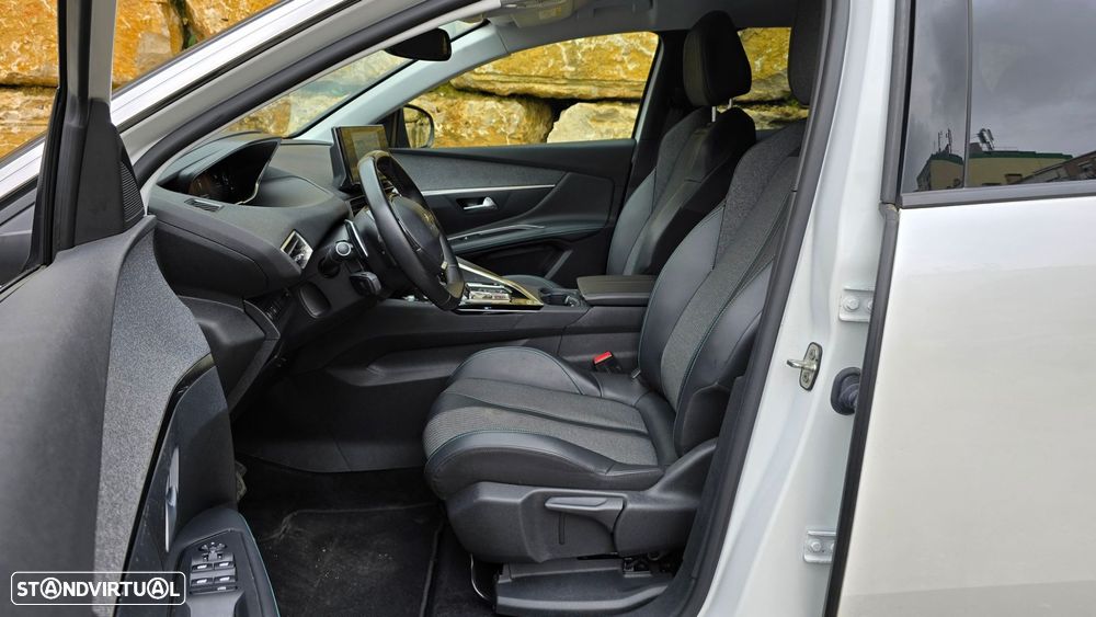 Peugeot 3008 1.5 BlueHDi Allure Pack EAT8 - 47